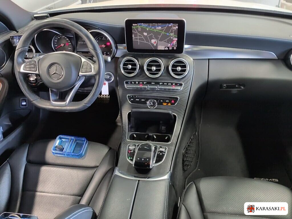 Mercedes-Benz C-Class 2015 z aukcji japońskiej