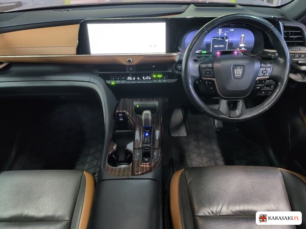 Toyota Crown Crossover 2023 z aukcji japońskiej