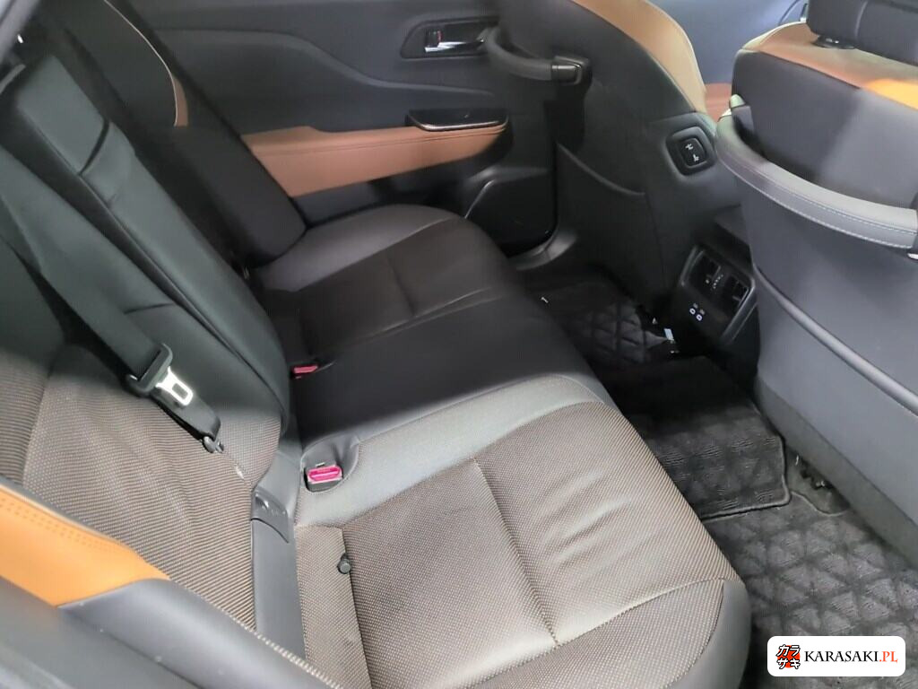 Toyota Crown Crossover 2023 z aukcji japońskiej
