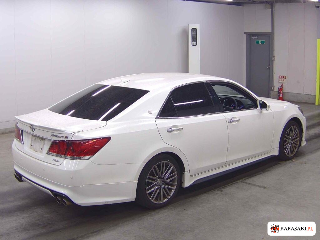 Toyota Crown 2014 z aukcji japońskiej