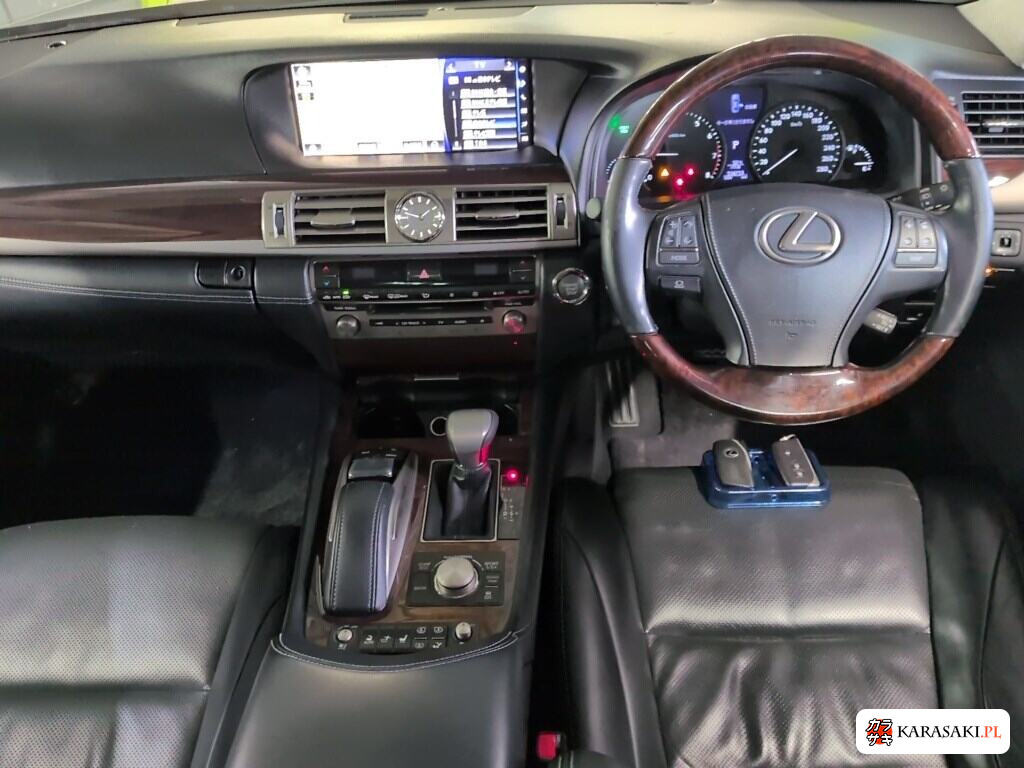 Lexus LS 2016 z aukcji japońskiej