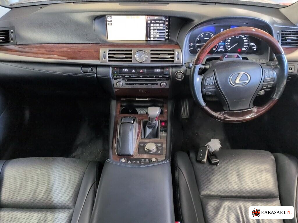 Lexus LS 2016 z aukcji japońskiej