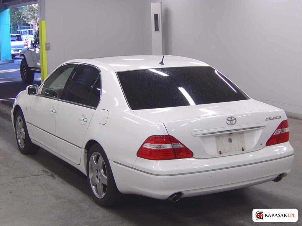 Toyota Celsior 2004 z aukcji japońskiej