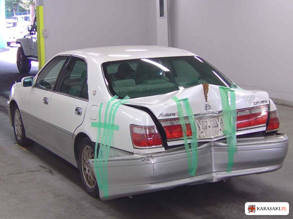 Toyota Crown 2000 z aukcji japońskiej