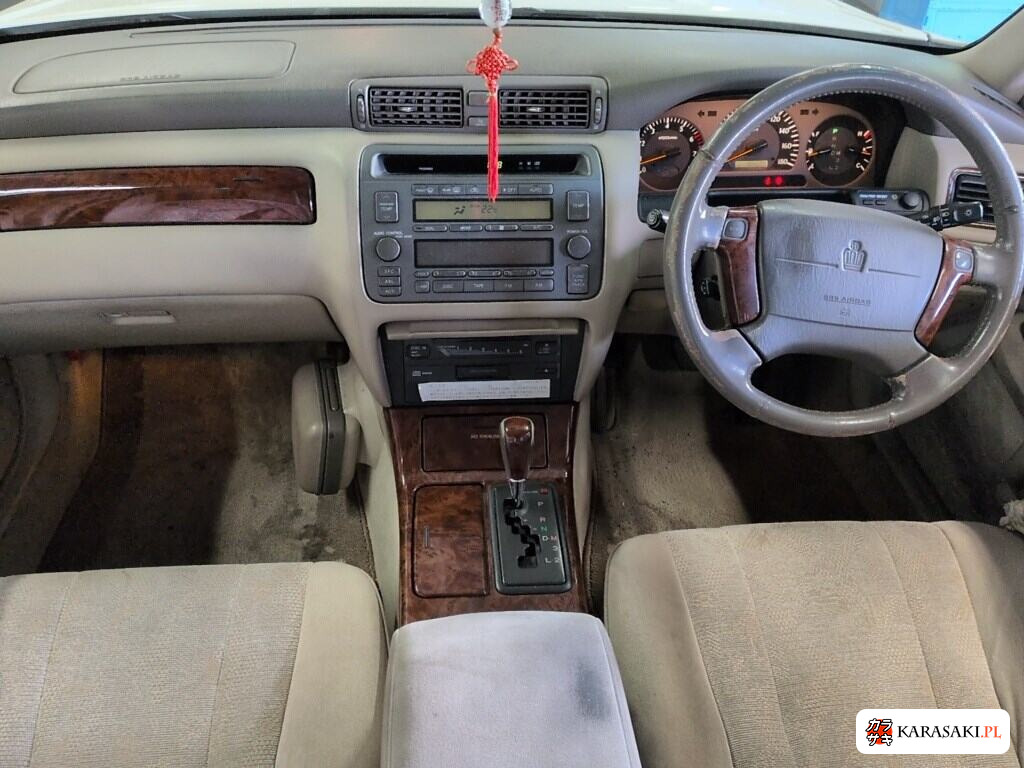 Toyota Crown 2000 z aukcji japońskiej