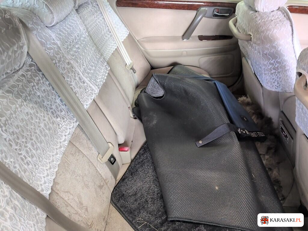 Toyota Crown 2000 z aukcji japońskiej
