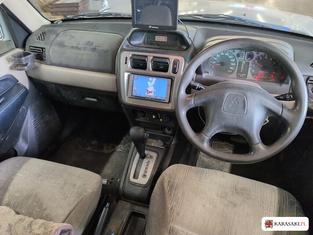 Mitsubishi Pajero Io 2003 z aukcji japońskiej
