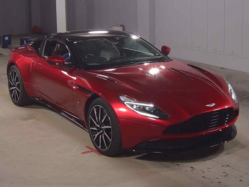 Aston Martin DB11 2017 з японського аукціону