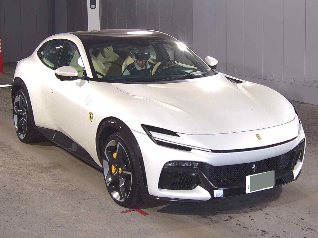 Ferrari Purosangue 2024 z aukcji japońskiej
