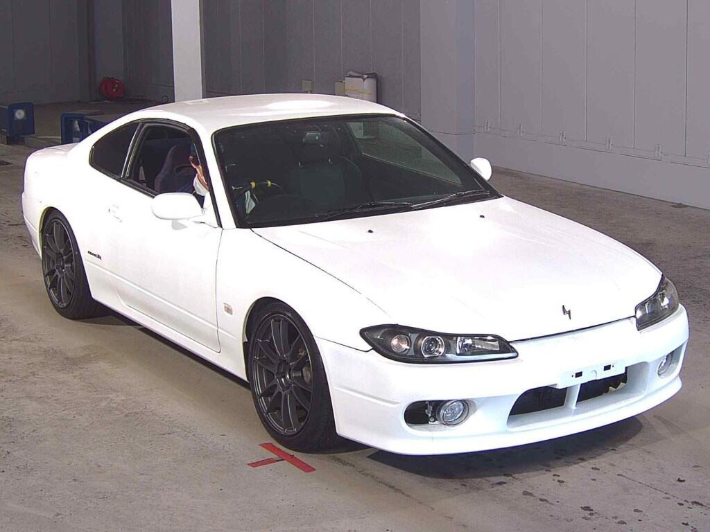Nissan Silvia 2000 z aukcji japońskiej