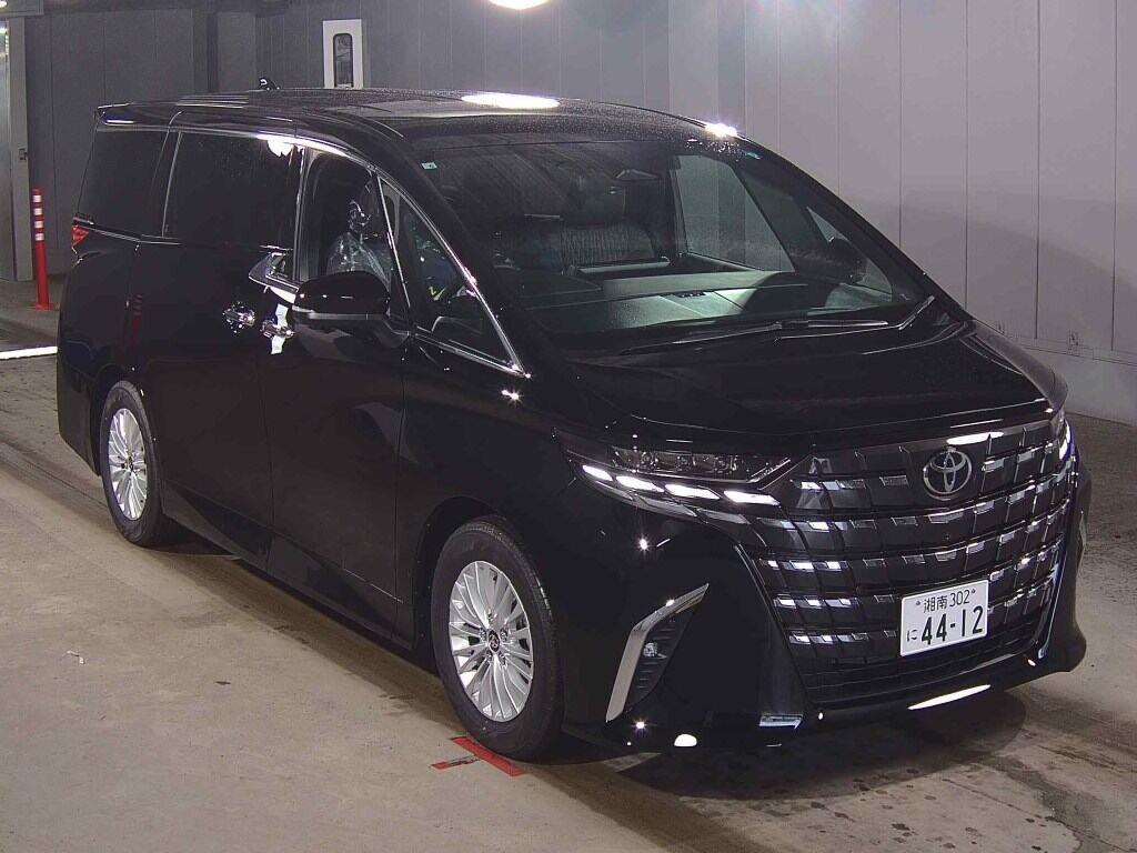 Toyota Alphard Hybrid 2026 z aukcji japońskiej