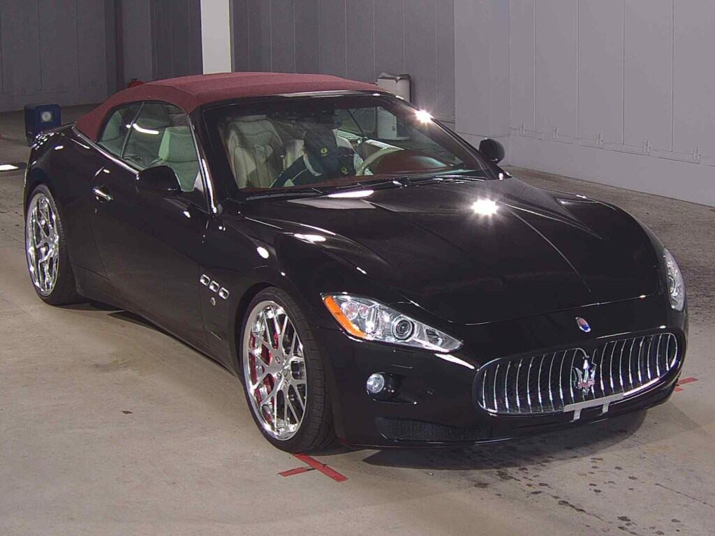 Maserati Grancabrio 2011 z aukcji japońskiej