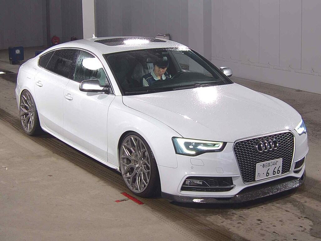 Audi S5 Sportback 2012 z aukcji japońskiej