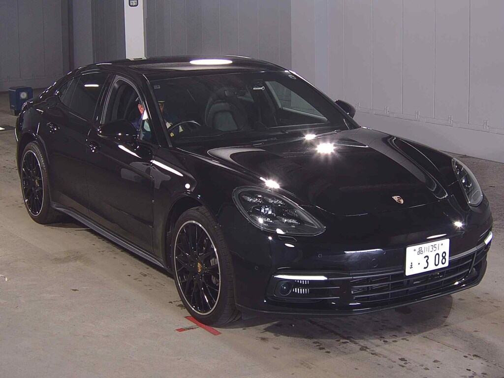 Porsche Panamera 2017 z aukcji japońskiej