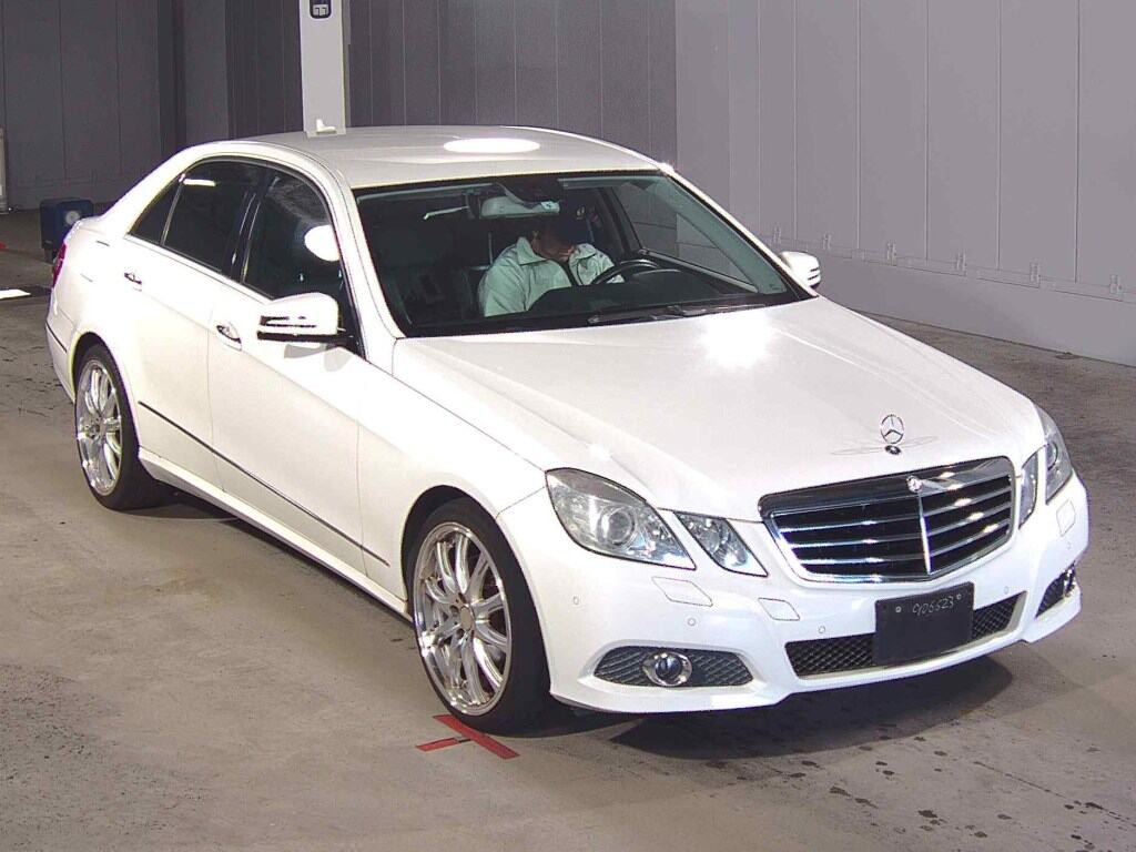 Mercedes Benz E-Class 2009 z aukcji japońskiej