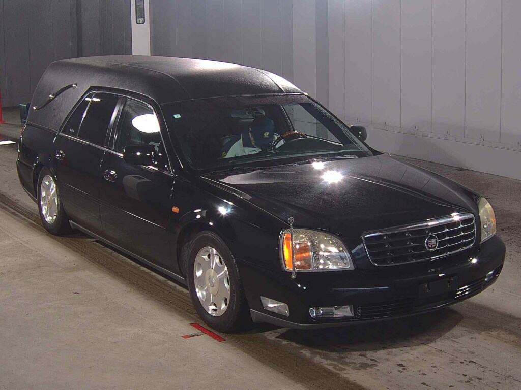 Cadillac De Ville 2002 z aukcji japońskiej