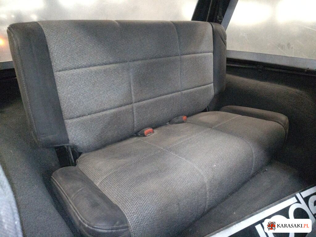 2000 Chrysler Jeep Jeep Wrangler 4WD Sport 6