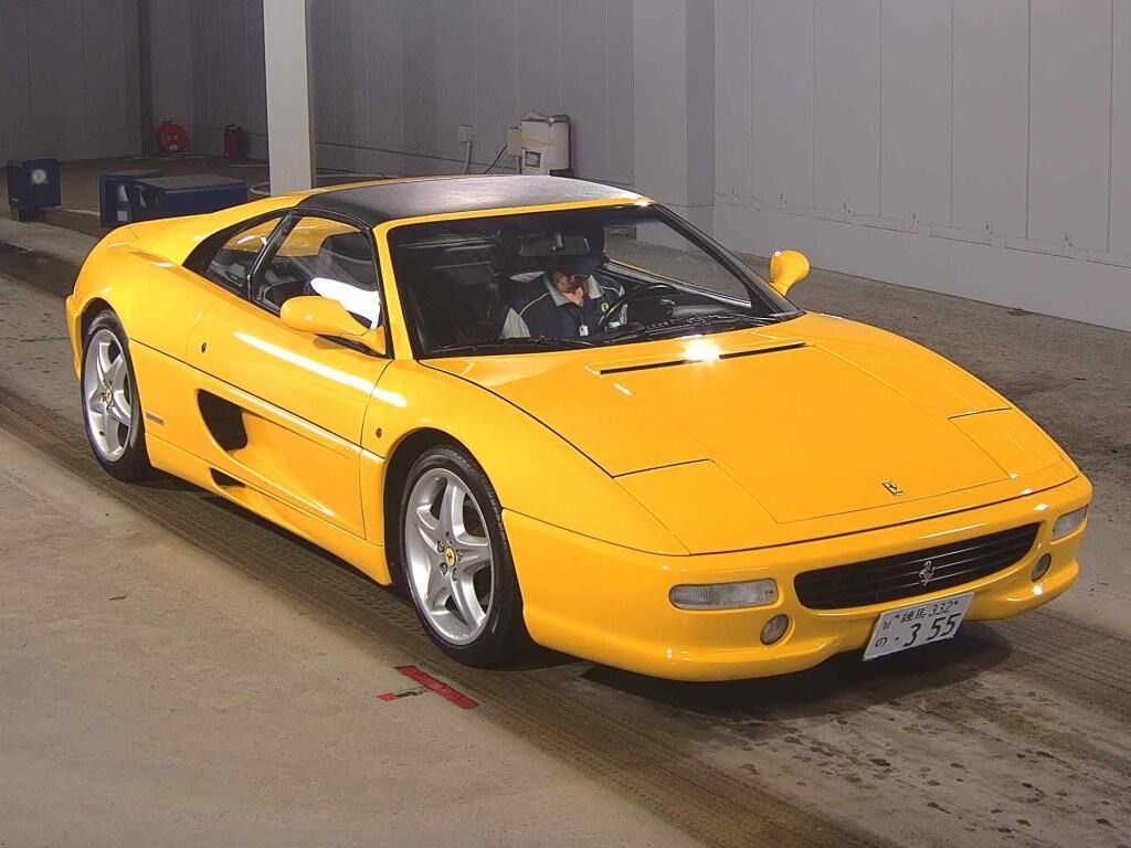 Ferrari F355 1997 z aukcji japońskiej