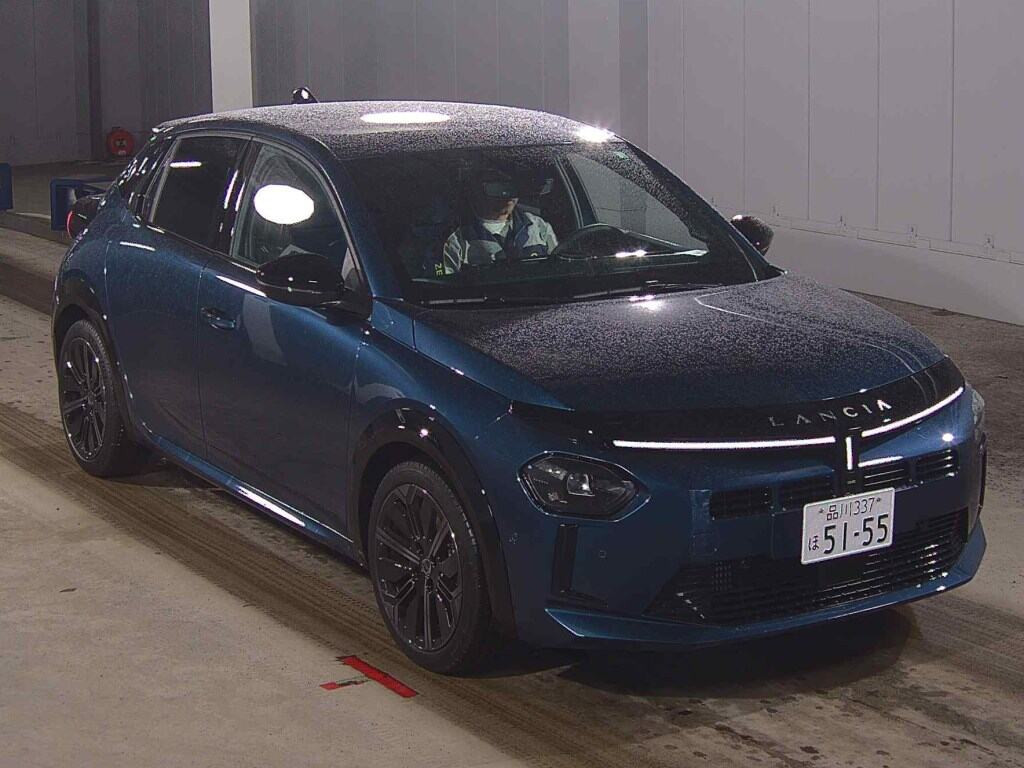 Lancia Ypsilon 2026 z aukcji japońskiej