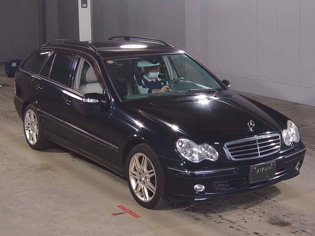 Mercedes-Benz C-Class Stationwagon 2006 z aukcji japońskiej