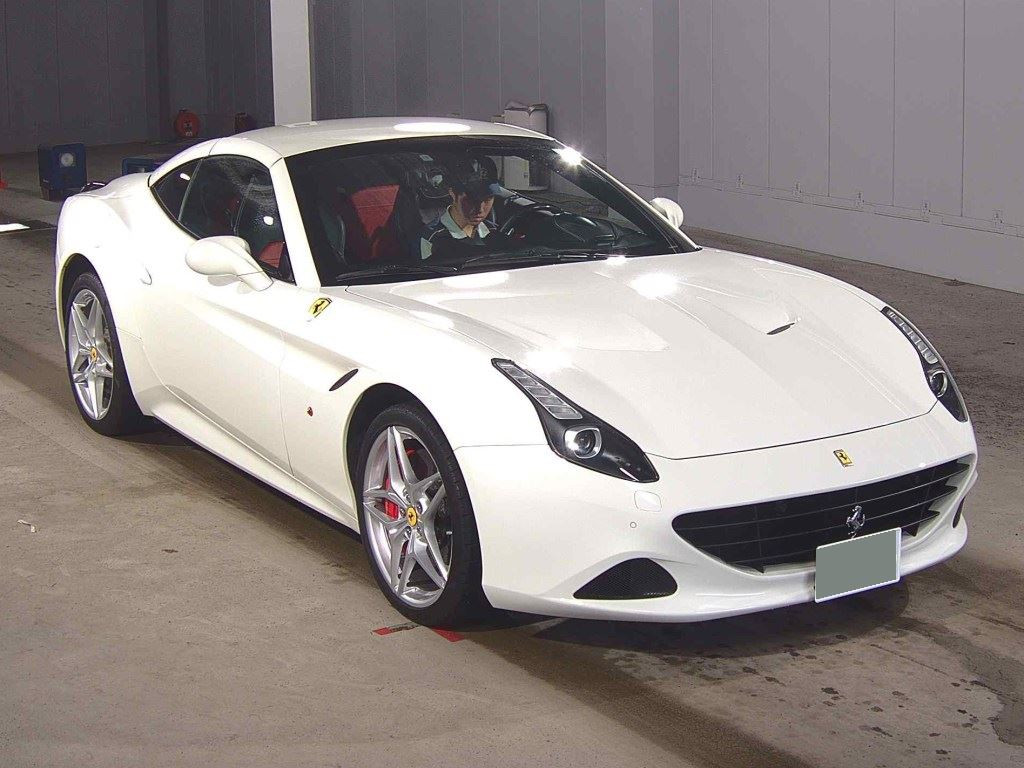 Ferrari California T 2014 z aukcji japońskiej