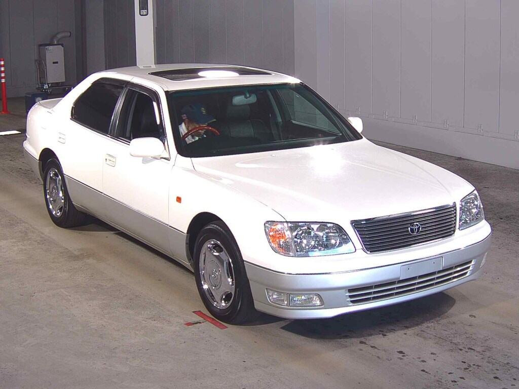 Toyota Celsior 1997 z aukcji japońskiej