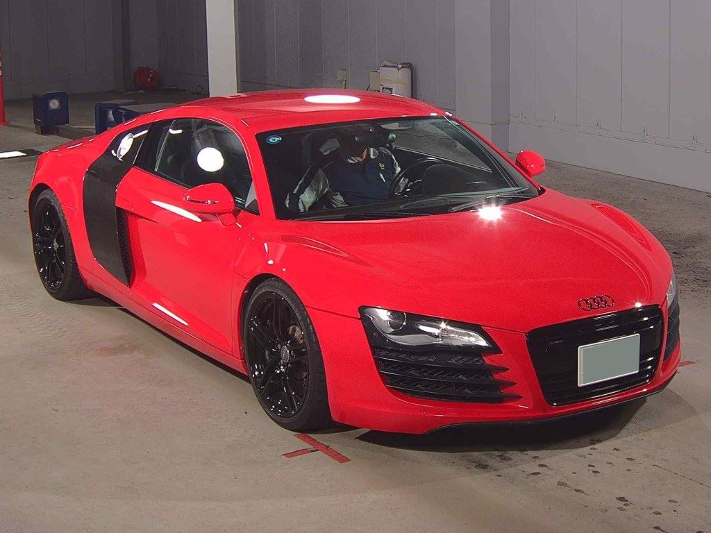 Audi R8 2008 z aukcji japońskiej