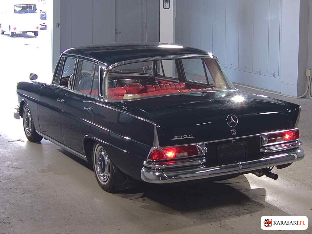 1968 Mercedes-Benz 230S 2