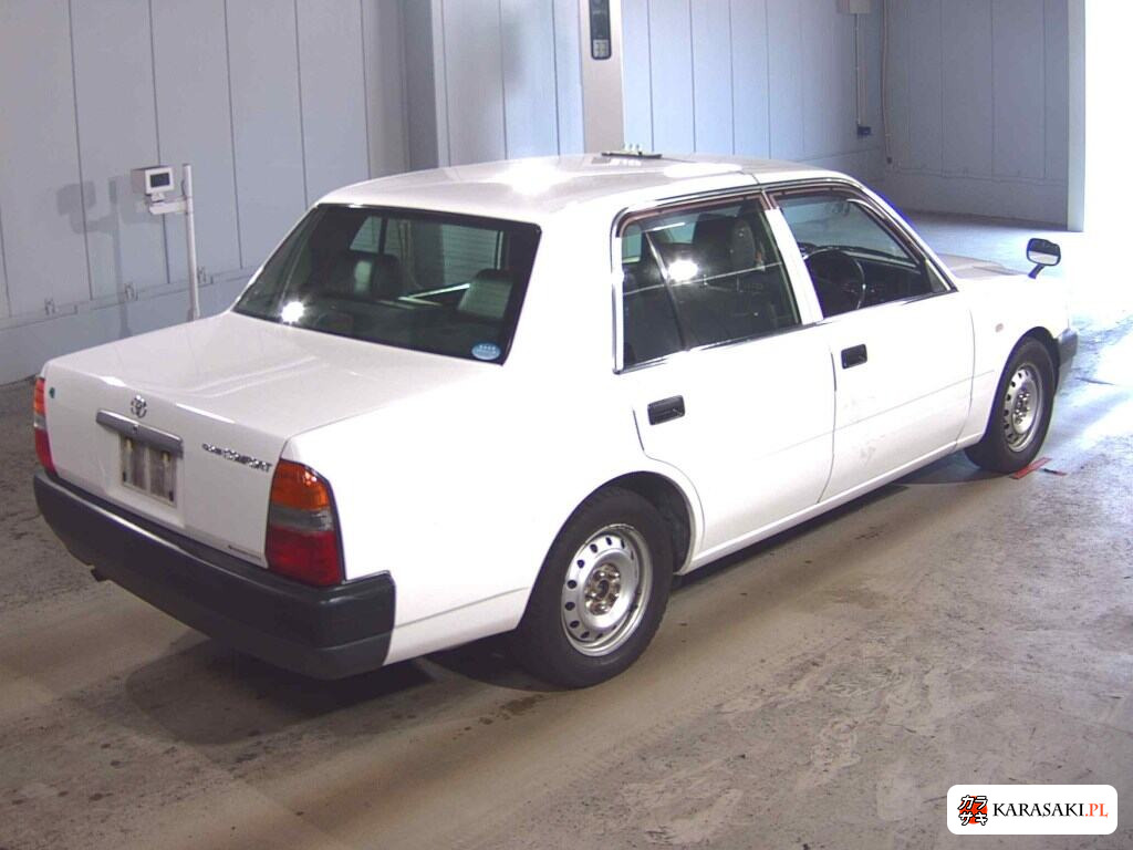 2017 Toyota Crown Comfort Standard 4