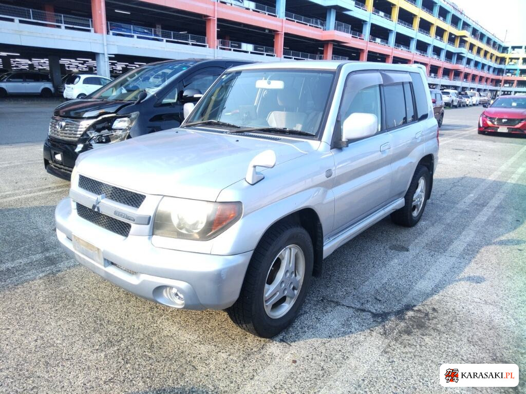 2003 Mitsubishi Pajero Io 5D 4WD TR Sporty Package 3
