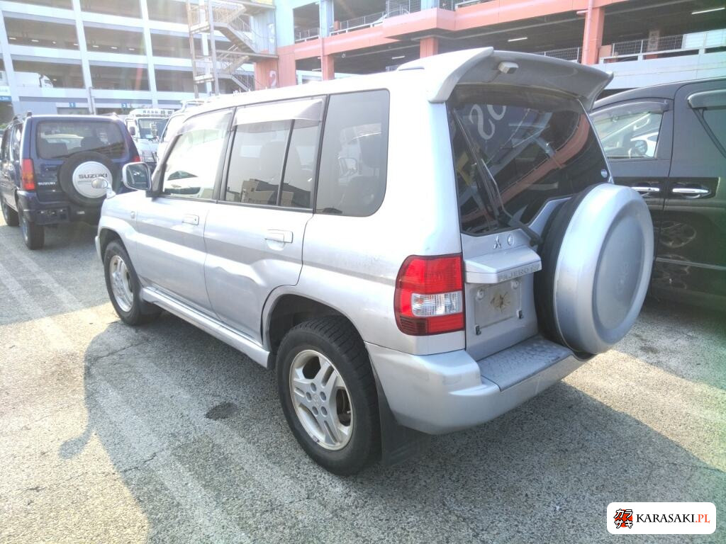 2003 Mitsubishi Pajero Io 5D 4WD TR Sporty Package 2