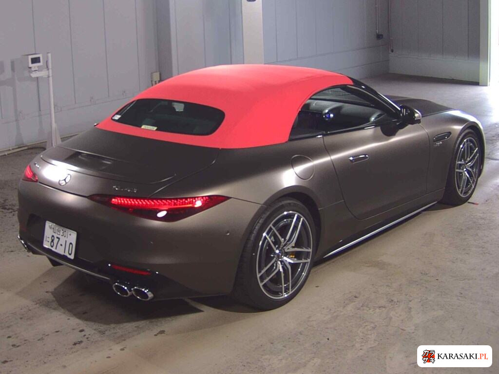 2025 Mercedes-AMG SL SL43 BSG Model 4