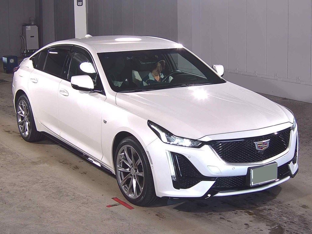 Cadillac CT5 2023 z aukcji japońskiej