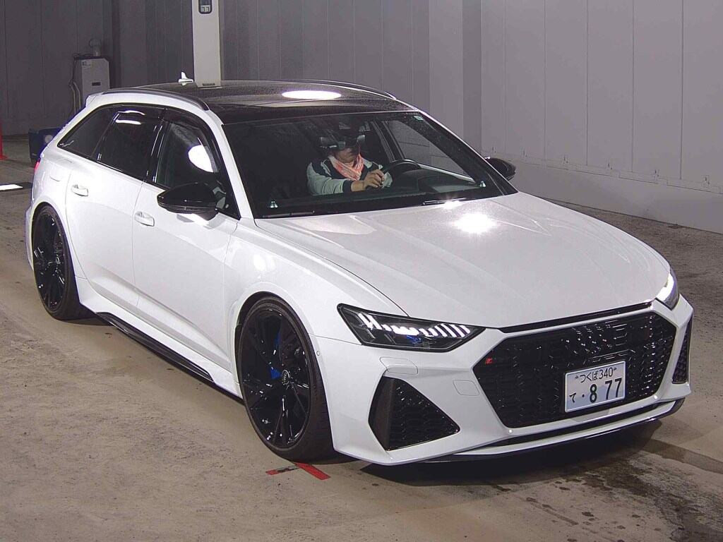 Audi RS6 Avant 2021 z aukcji japońskiej