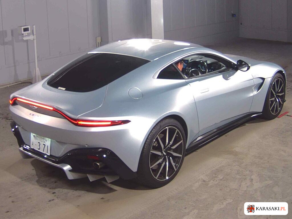 2018 Aston Martin Vantage 3D Base Grade 4