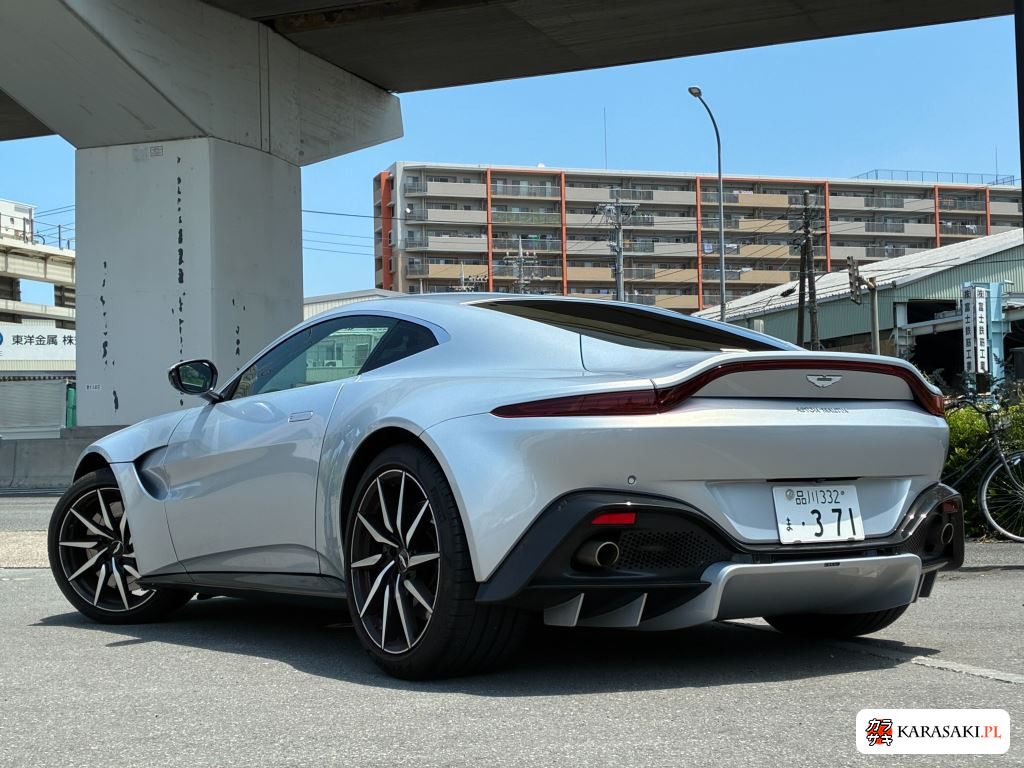 2018 Aston Martin Vantage 3D Base Grade 10