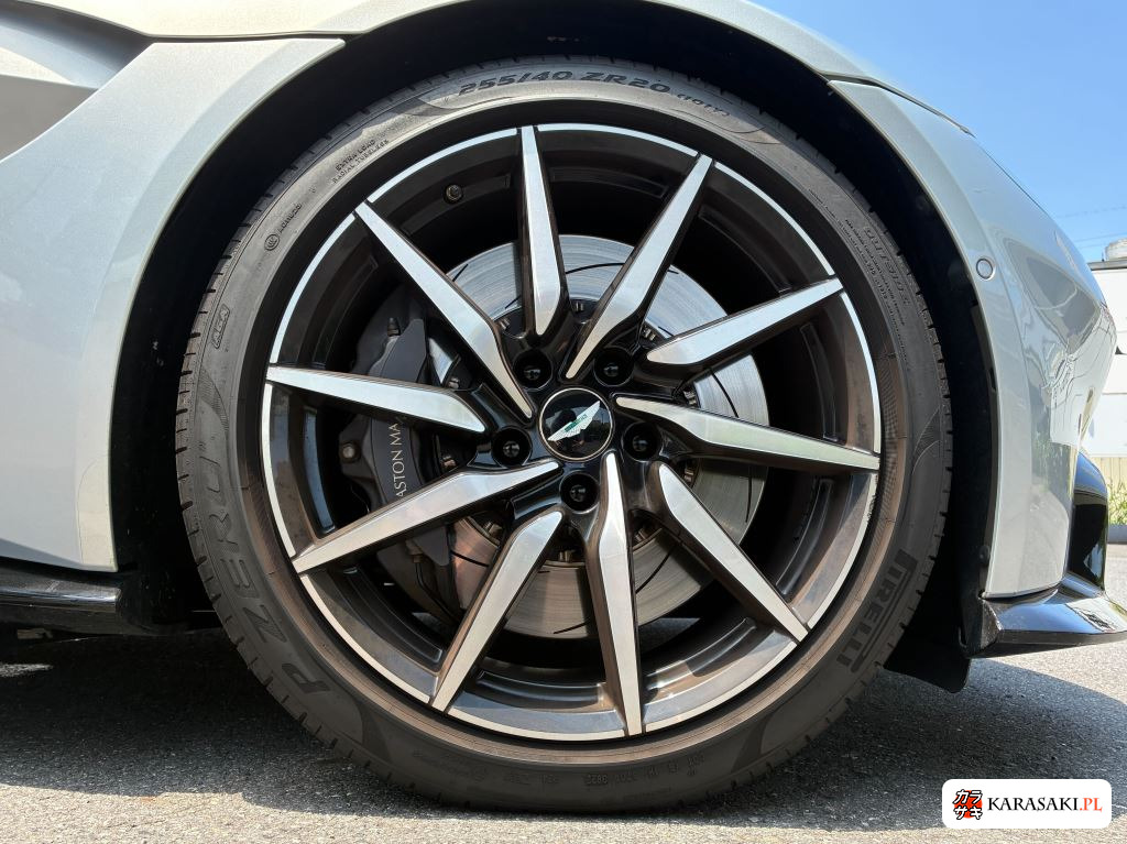 2018 Aston Martin Vantage 3D Base Grade 8