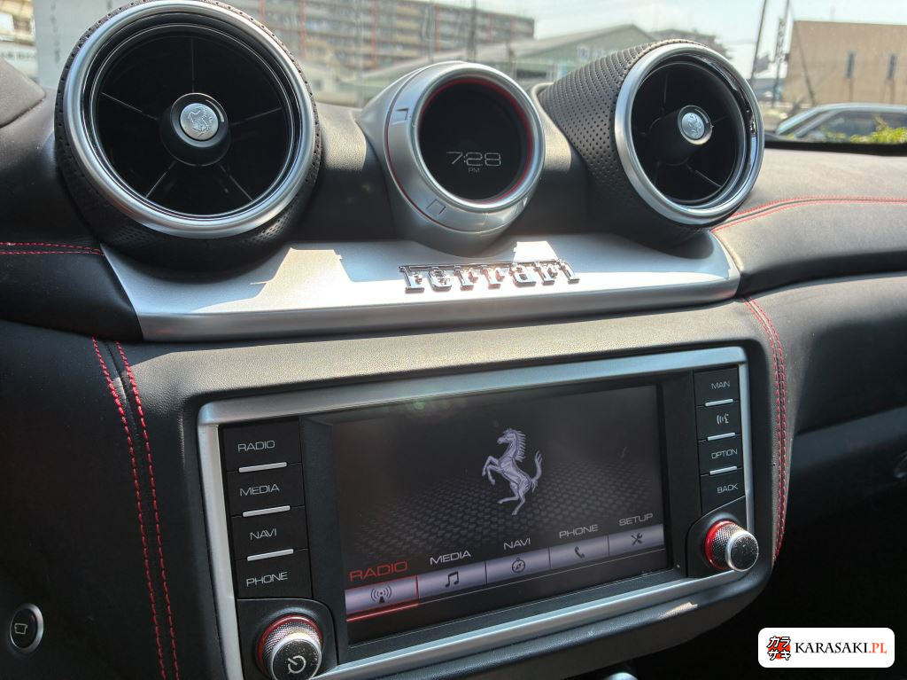 2015 Ferrari California T Base Grade 13