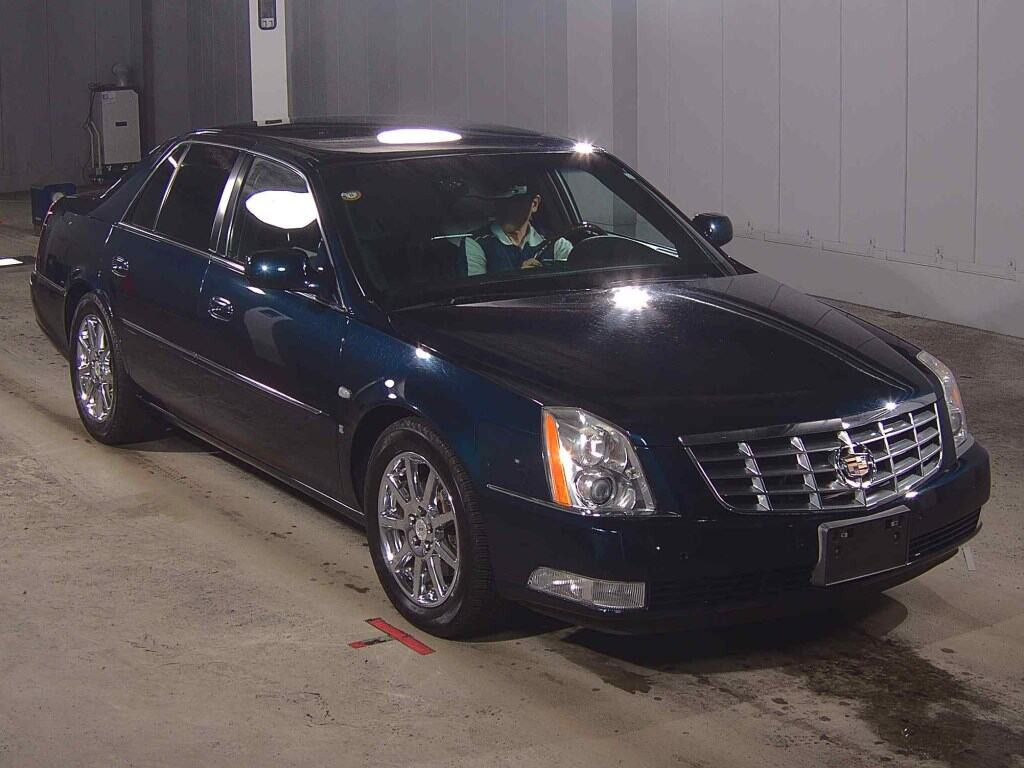 Cadillac DTS 2007 z aukcji japońskiej
