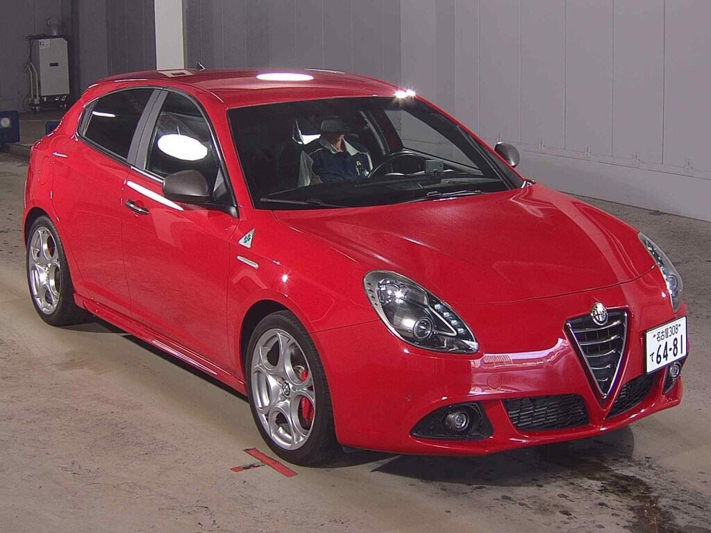 Alfa Romeo Giulietta 2015 z aukcji japońskiej