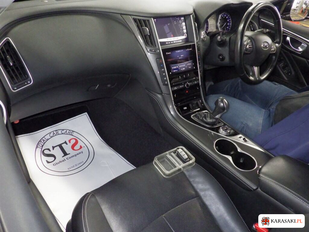 Nissan Skyline 2016 z aukcji japońskiej
