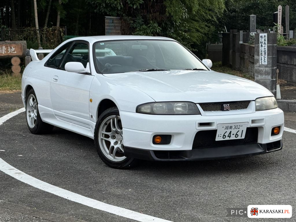Nissan Skyline 1997 z aukcji japońskiej