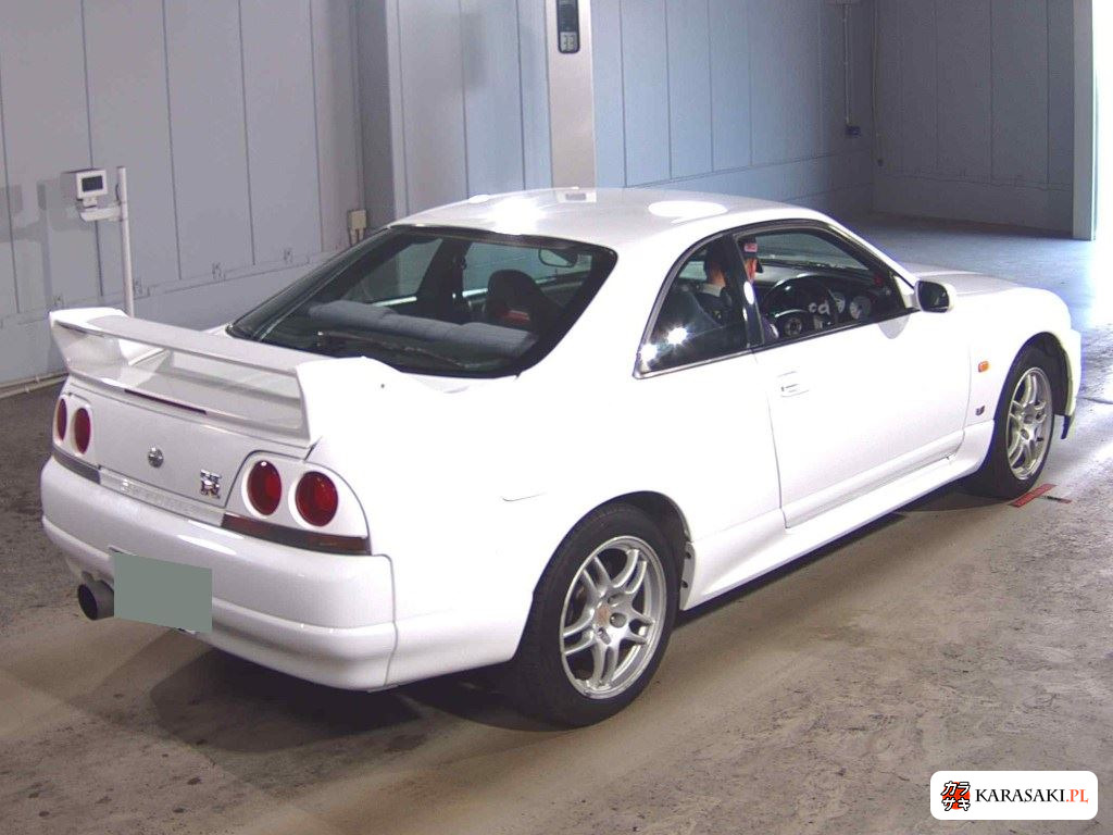 Nissan Skyline 1997 z aukcji japońskiej