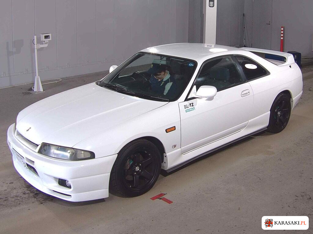 Nissan Skyline 1997 z aukcji japońskiej