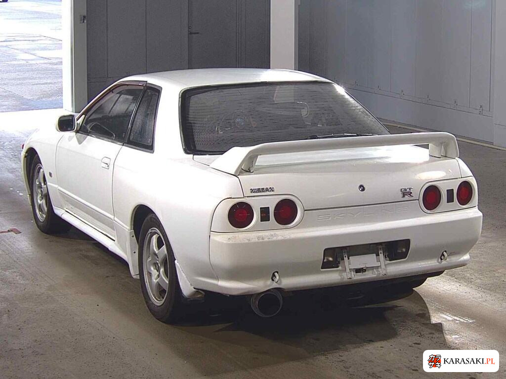 Nissan Skyline 1992 z aukcji japońskiej