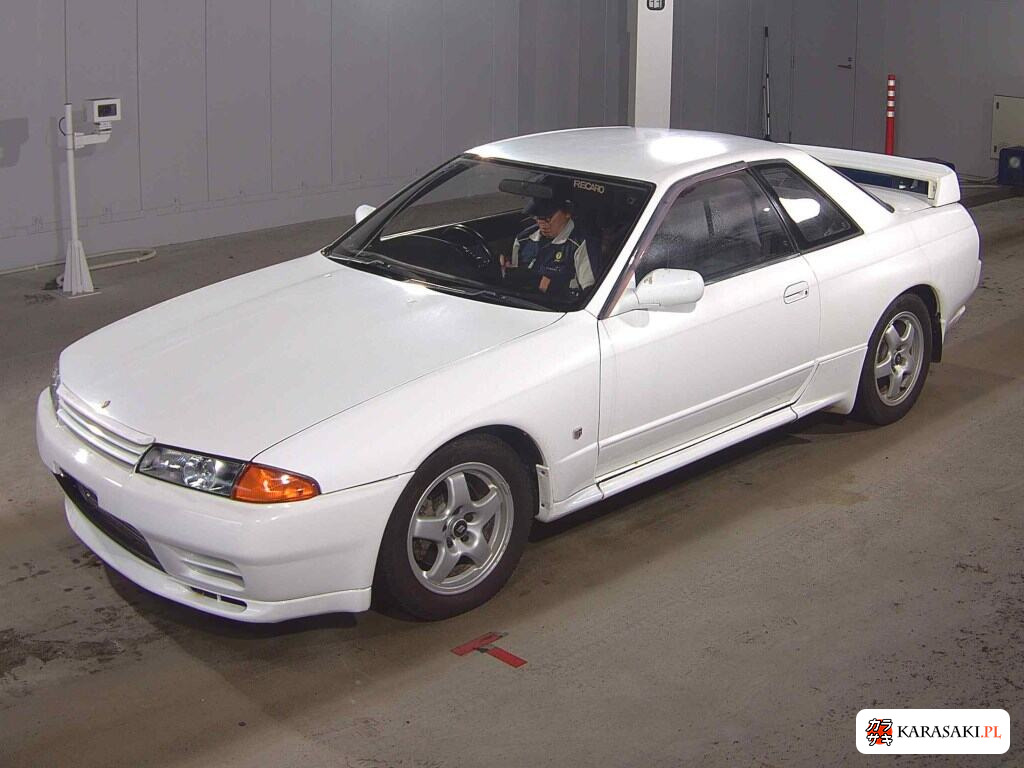 Nissan Skyline 1992 z aukcji japońskiej