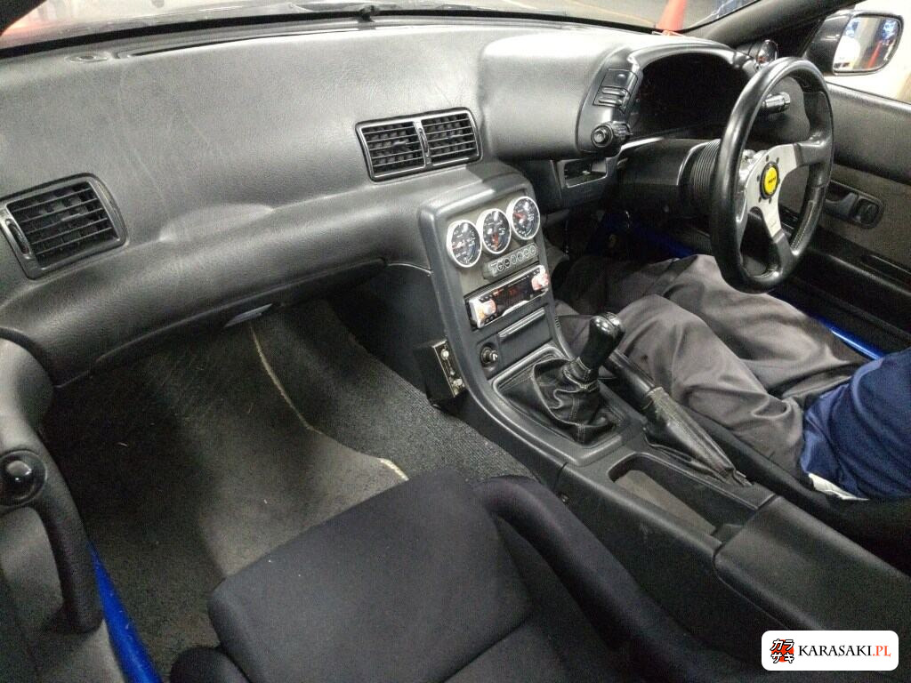 Nissan Skyline 1992 z aukcji japońskiej