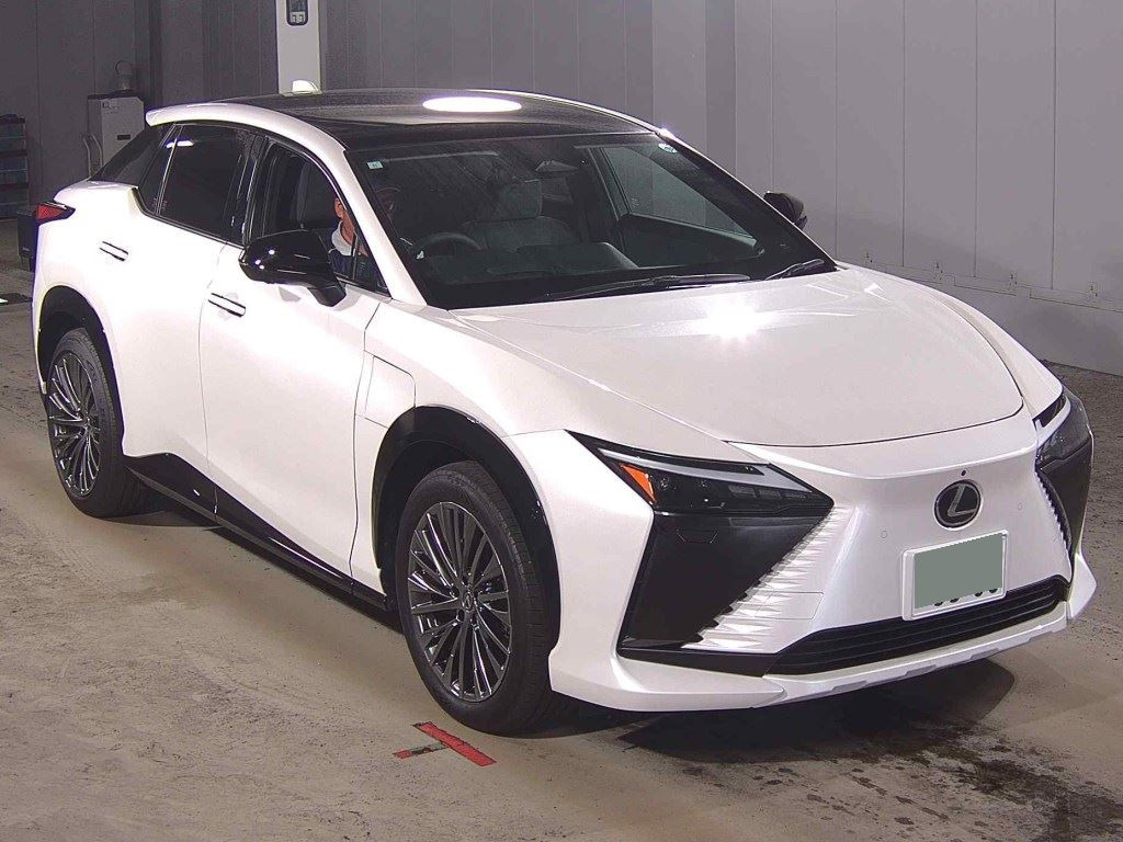 Lexus RZ 2023 z aukcji japońskiej