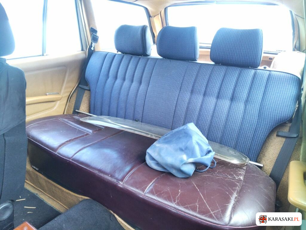 Mercedes Benz Medium Class 1984 z aukcji japońskiej