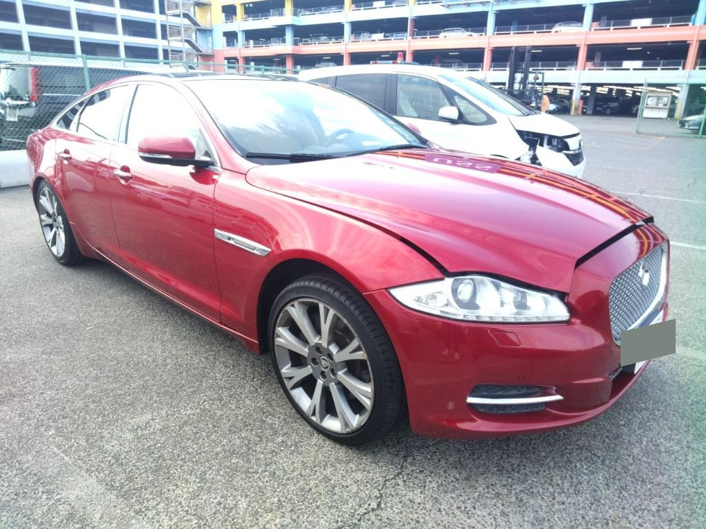 Jaguar XJ 2012 z aukcji japońskiej